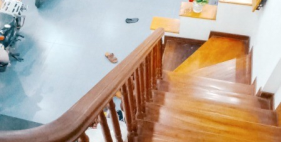 Bán nhà Thanh Xuân 60m2 mặt tiền 5.2m 5 Tầng Ô tô giá 10.7 tỷ Lh 0386380199