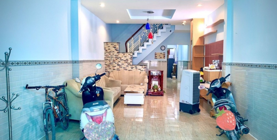 Nhà mặt tiền đường Phường 12, Tân Bình, ngay ngã tư Bảy Hiền, chỉ nhỉnh 100tr