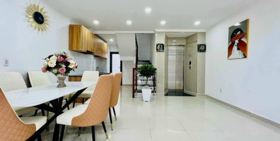 Bán nhanh Mặt tiền CHDV có thu nhập hơn 100 triệu  đường 12m ngang 6 dài 32