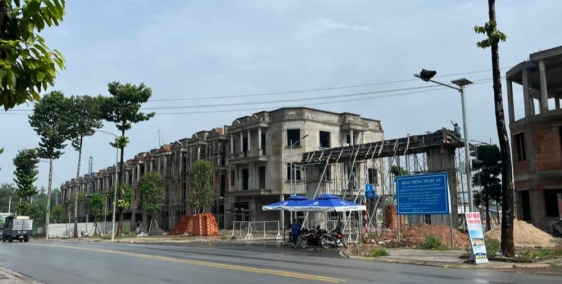 Khu nhà ở thương mại Hoàng Nam Uyên Hưng