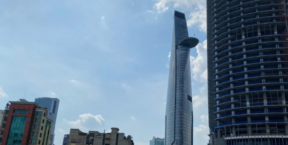 Chính chủ cần ra gấp nền Bến Vân Đồn, p.5 , Q.4, giá chỉ 2.8 tỷ/100m2, shr