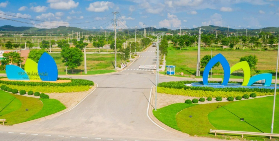 Bán Gấp Lô đất Ngang 6m DT126m2 Duy nhất hướng Nam khu Đô thị VSIP Quảng Ngãi