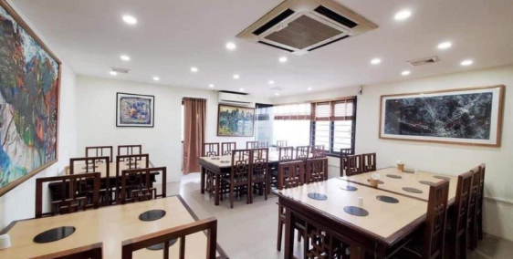 Bán nhà MP - Nguyễn Văn Huyên - 80m2 x 7T - Lô Góc - Thang Máy - KD Đa Dịch Vụ