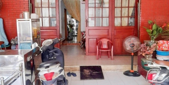 Bán gấp nhà mặt tiền Trần Hữu Trang Phường 11 Phú Nhuận; 84m2 giá 14.6 tỷ TL