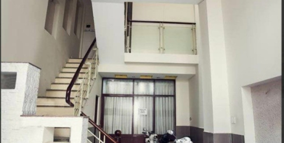 Nhà chính chủ: HẻmXeHơi 1/ Tô Hiến Thành, 4.5x10m 1Trệt 4Lầu. 7PN 6WC. MG 1%