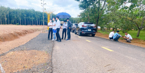 Đất nền 163 thổ cư sổ sẫn 5x59 dân cư hiện hữu ,đường nhựa 32 m