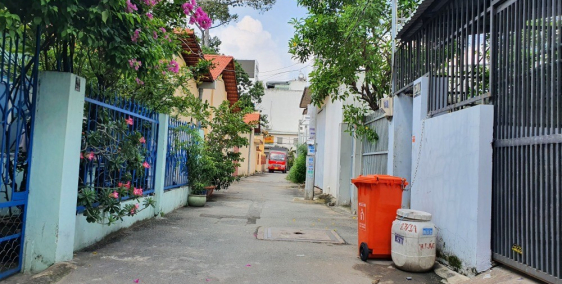 Bán Nhà Hẻm Xe Hơi đường Nam Hòa đầu Quận 9 ngang hơn 9m nhỉnh hơn 4 Tỷ 77m2