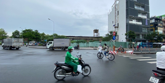 Đất chính chủ bán gấp MT Đồng Đen, P14 Tân Bình,Giá 2.1tỷ/nền 100m2, thổ cư SHR,