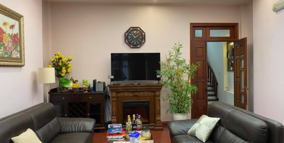 Bán nhà quan chức Doãn Kế Thiện, lô góc, ô tô vào quanh, vỉa hè 6m, giá 13.5 tỷ