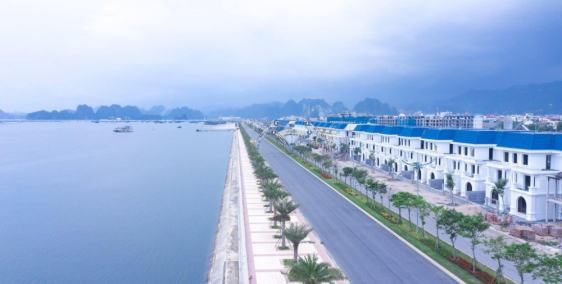 Bán biệt thự view biển tọa lạc trên đường bao biển Hạ Long - Cẩm Phả