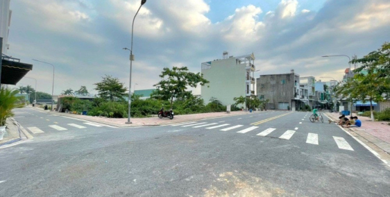 Sang nhanh lô đất gần chợ bà hom, Bình Tân, 72m2 giá 2.3 tỷ