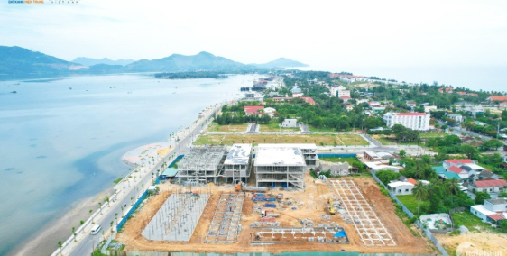 Chính chủ cần nhượng lại Kiot shophouse 3 tầng diện tích 132m2 sở hữu 47 năm Giá