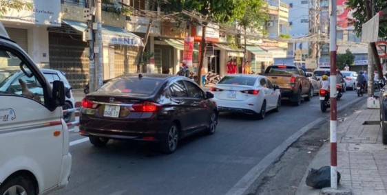 Bán nhà 2 mặt tiền Nguyễn Thị Minh Khai - Trung tâm - Gần Biển Nha Trang