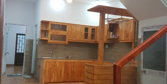 Bán gấp nhà Hoàng Văn Thái 100m2 x 1ty9