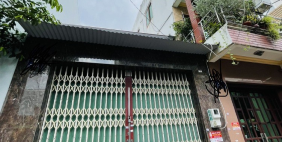 MẶT TIỀN 12M LÊ LỘ, Quận Tân Phú, gần 60m2 ngang 4m, có lề 2m.