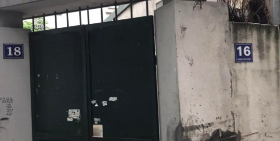 Do Địch cư Nước Ngoài lên Cần Bán Gấp Mảnh Đất ở Cầu Giấy Lô Góc 3 Mặt tiền 175m