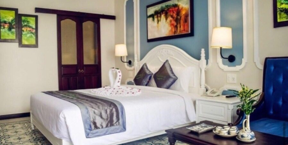  Khách sạn 2200m2 nằm ngay trung tâm TP Hội An !!