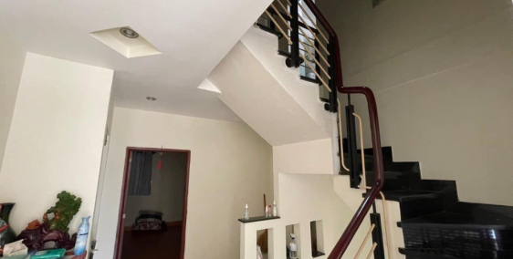 KHÓ KIẾM 7 TỶ, NHÀ QUẬN 4,  HẺM 4M, 6 TẦNG, NGANG 4.5M, DÀI 12M