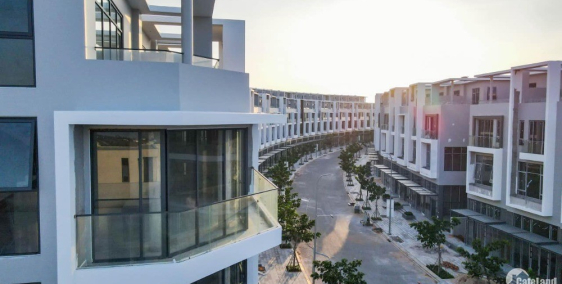 nhà phố 1 trệt 3 lầu, sổ riêng, sở hữu lâu dài, ngân hàng hỗ trợ 70%