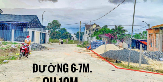 Bán đất Cam Lâm Khánh Hòa sau Khách Sạn Hồng Mai đường QH rộng 10m.