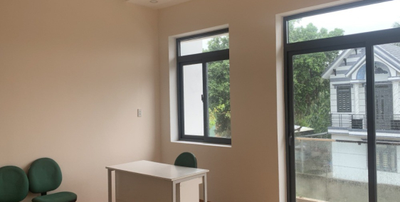 TRÊN TAY 799 TRIỆU MUA NGAY ĐẤT VÀ NHÀ MẶT TIỀN QL1A, KẾ CHỢ LONG THẠNH, BẾN XE