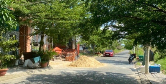 Bán gấp 100m2 đất full thổ cư,giá: 850tr/lô xây dựng liền,SHR