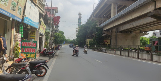 Bán nhà mặt phố Tân Xuân, kinh doanh, ô tô tránh. 50m2, 2T, 6.4 tỷ.