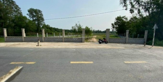 Bán hơn 2000m2 đất Củ Chi - LH: 0975436333 - HHMG 1%.