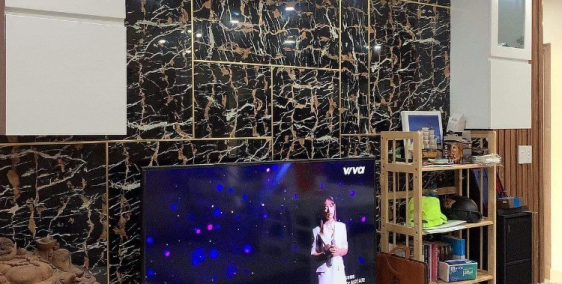 Cho thuê chung cư Goldora Plaza 2PN, 2WC ngay đường Lê Văn Lương.