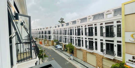 Cơ hội đầu tư với tỷ suất sinh lời cao với Nhà Phố Thương mại ngay TP Dĩ An