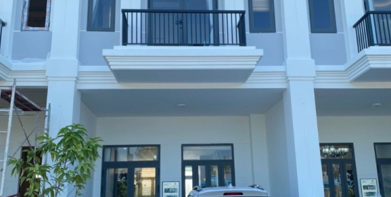 Giá 3.xx Tỷ, Sổ Riêng, Bán Gấp Nhà Mới Xây, Sát Nguyễn Văn Linh - Bình Chánh