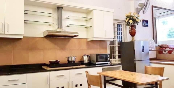 Bán nhà ngõ 34 Âu Cơ con đường đang hạ để rất đẹp,42 m2 x tầng thích hợp vừa ở v