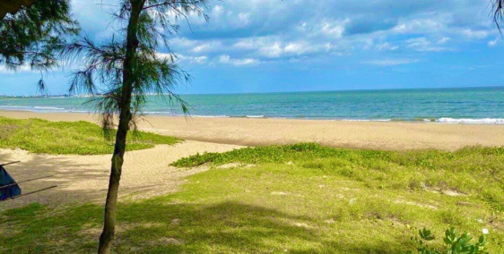 Bán gấp sào đất mặt tiền đường sát biển giá chỉ 2,5 tỷ