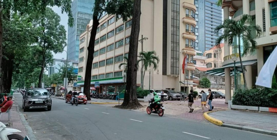 10TỶ MẠC ĐỈNH CHI ĐA KAO QUẬN 1 ,HXH VÀI BƯỚC RA MẶT TIỀN ,NHÀ CŨ TIỆN XÂY MỚI