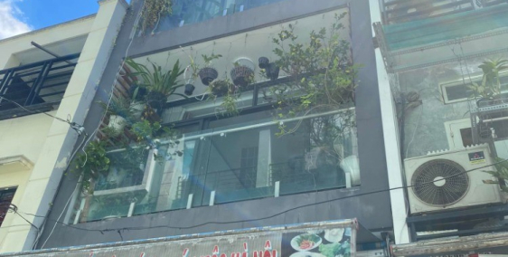 BƠM ÔXY 9.7 TỶ, NHẬN NHÀ NGAY HÀ ĐÔ, QUẬN 10, 5 TẦNG, HẺM XE HƠI.