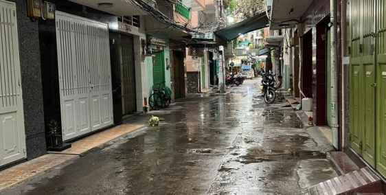 Cần bán nhà HXH Nguyễn Tiểu La 48m2 Ngang 4.5m - Giá 8.4 Tỷ