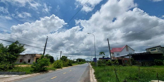 680 triệu sở hữu ngay mảnh đất lập nhà vườn 1000mv ngay trung tâm thị trấn