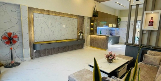 Bán nhà 2 mặt hẻm đường Tân Hòa Đông p14 quận 6 dt: 4,4mx9,2m nở hậu 4,6m 2laust