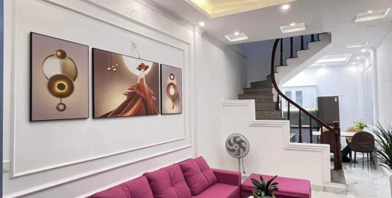 Nhỉnh 4 tỷ, có ngay nhà Thái Hà, nhà mới đẹp, ở ngay, gần phố