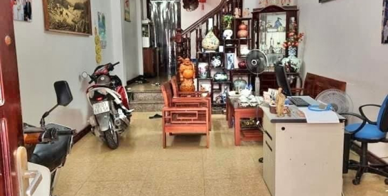 Bán nhà Minh Khai, Hai Bà Trưng, 64m, 4 tầng, mặt tiền 4.2m, giá 12.9 tỷ.