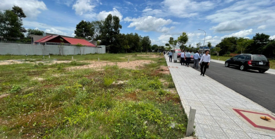 Đất thổ cư – Sổ hồng riêng – Ngay trung tâm – mặt tiền đường 30M