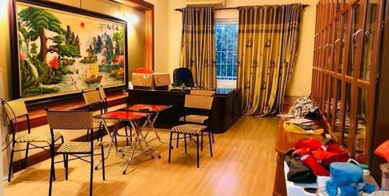 Mặt phố Nguyễn Chí Thanh sầm uất gần phố Huỳnh Thúc Kháng 61m2 chỉ 23.9 tỷ.