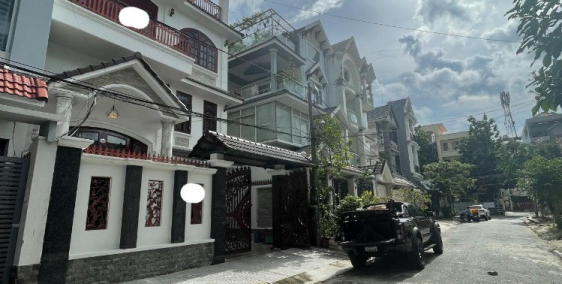 Bán gấp biệt thự VIP nhất quận 7, 150m2, 8x18, 3 tầng, nhà mới, full nt, 17 tỷ