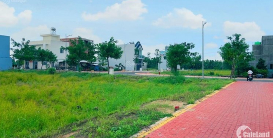 Duy nhất 2 lô gần trường học, trung tâm thương mại, chỉ TT 280tr sở hữu ngay