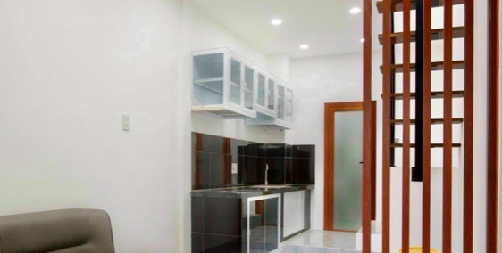 Giảm 150 triệu - Nhà lầu đẹp gần Vincom Hùng Vương