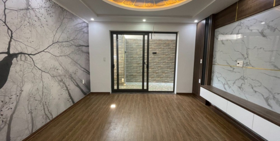 Nhà Đẹp Mới Tinh Phố Vĩnh Phúc,Ba Đình,Full Đồ;DT 35Mx5T Giá 4.1 Tỷ