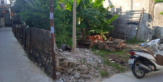 Bán lô đầu ve 2 mặt tiền đường Thủ Phác 76m2 rộng 4m giá 1 tỷ 4xx oto vào nhà