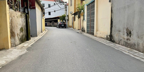 Cần bán 56m2 lô đất thôn Đổng Xuyên, Đặng Xá. Đường thông ô tô tránh