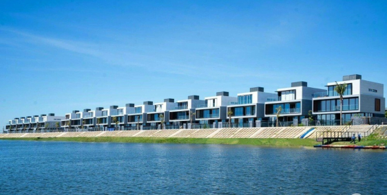 Chính Chủ Bán Biệt Thự Ven Biển Liền Kề Với Ocean Villas , 3 Tầng Full Hồ Bơi