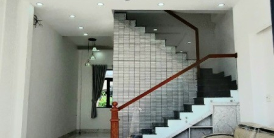 Nhà lầu mới gần Đại học Kỹ Thuật Công Nghệ Cần Thơ